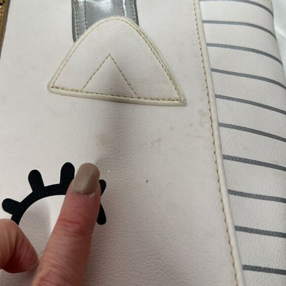 Betsy Johnson Unicorn 2-Way Satchel White/Silver Metallic Shoulder Bag. - Picture 12 of 14